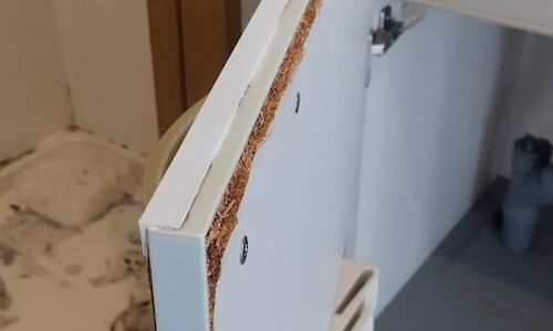 キッチン収納扉before